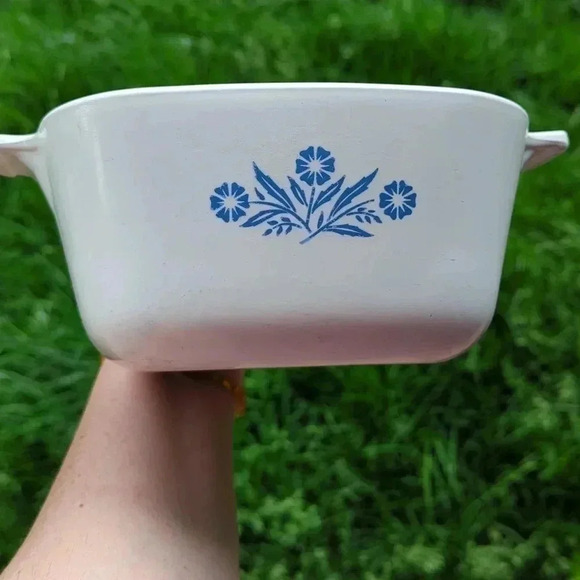 🚨Host Pick🎉Corning Ware  Blue Cornflowers - Picture 5 of 7